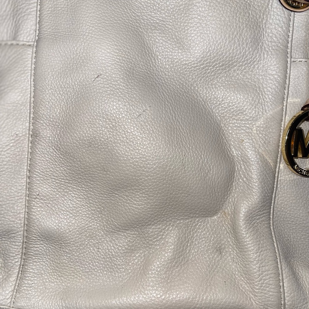 Michael Kors Cream Leather Tote Bag - Picture 4 of 5